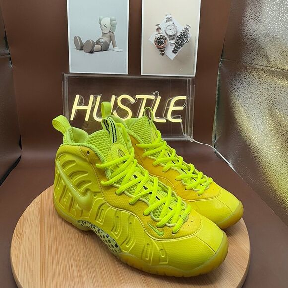 nike foamposite size 6.5